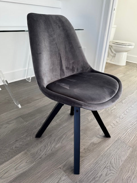 Grey velour desk/dining chair with blk legs; 19x16x33