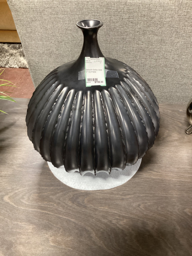 Sawtooth Bottle Vase 13" Gunmetal