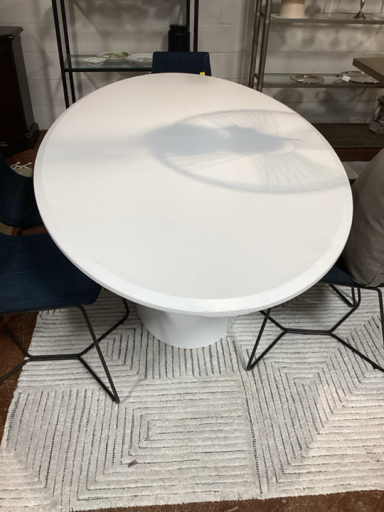 White Oval Dining Table 78.5wx43.5x29 As found