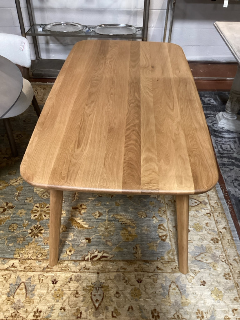 Castlery Vincent Dining Table 59" W x 31.5" D x 29.5"  998CPJP2