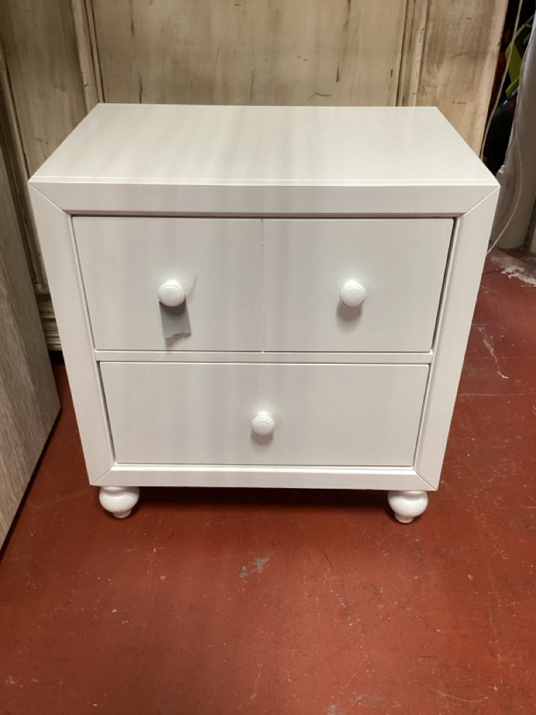 White 2 Drawer Nightstand 24x16x25