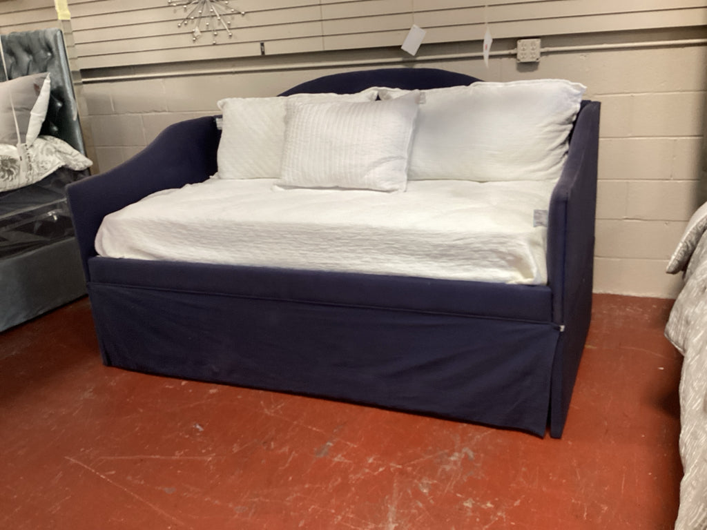 Ballard Design Day Bed blue camel back with trundle & mattresses AS FOUND