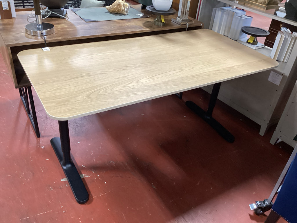 Ikea Modern Rectangular Desk Light Oak-look Laminate Top with Black Metal Base 9
