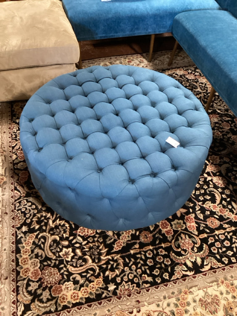 Traditional Round Tufted Cocktail Ottoman with Button Tufting 40" (As Found)
