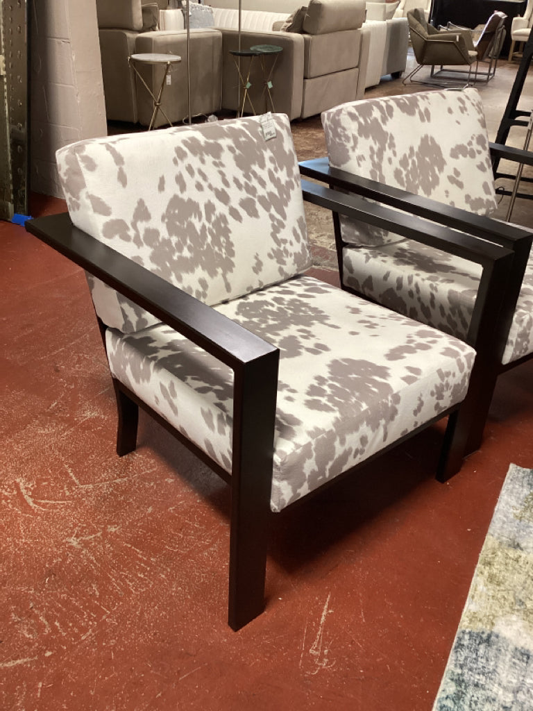 Modern Arm Chair with Metal Frame 30" W X 31" D (as found)