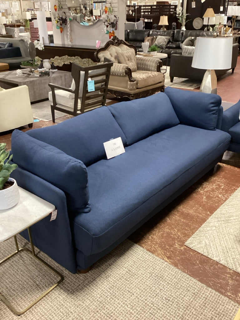 Burrow Shift Sleeper Sofa
  84" W x 32.5" D x 33.5"     2YC8TN2U