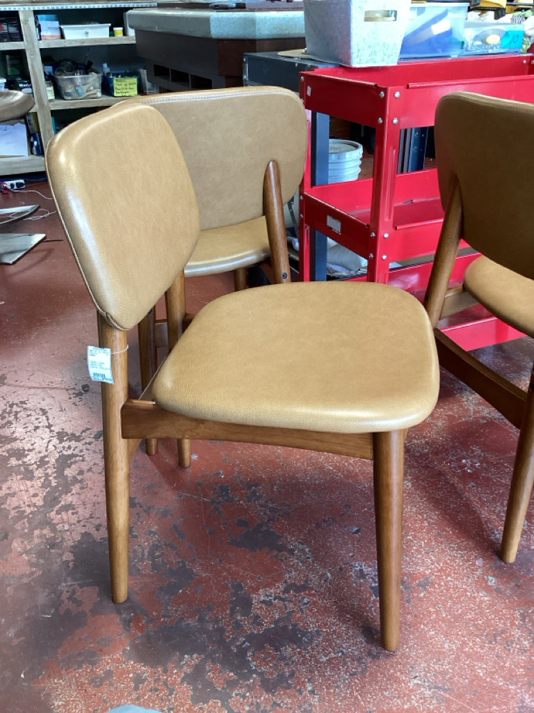 Castlery Kelsey Leather Chair, Caramel  19.7" W x 21.3" D x 32.3"    6C4MXT9G
