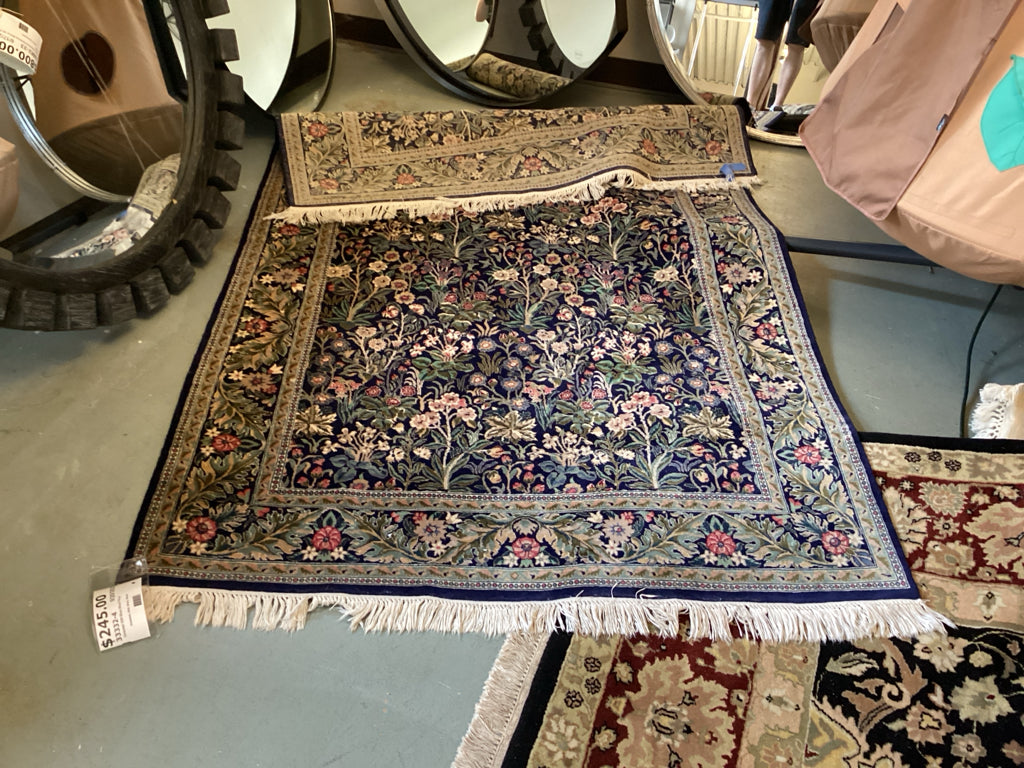 Oriental 5X8 Blue Wool Rug