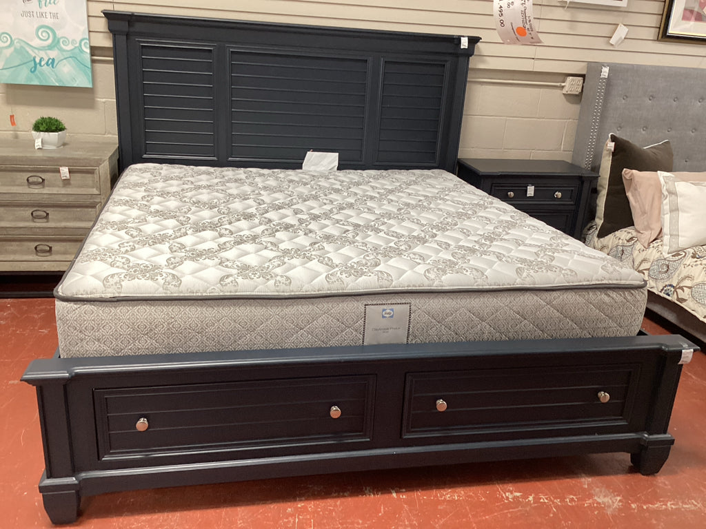 Manzanillo Slate Blue King Storage Platform Bed 39.5"W x 38"D x 39.5"H