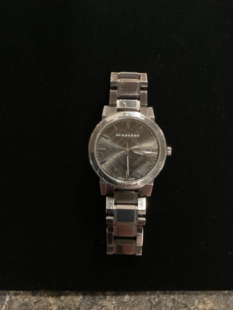 Burberry Swiss Made Stainless Steel Bracelet - Classic Luxury Watch
