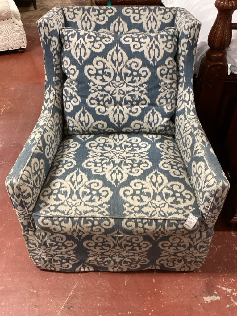 Lee Industries Swivel Glider Chair Blue & White 32x38x37