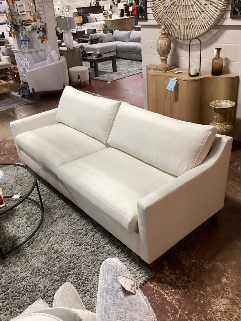Benchmade  Vera Sofa  Avery Snow 90"x 38 x 31"   2LJTPNWQ