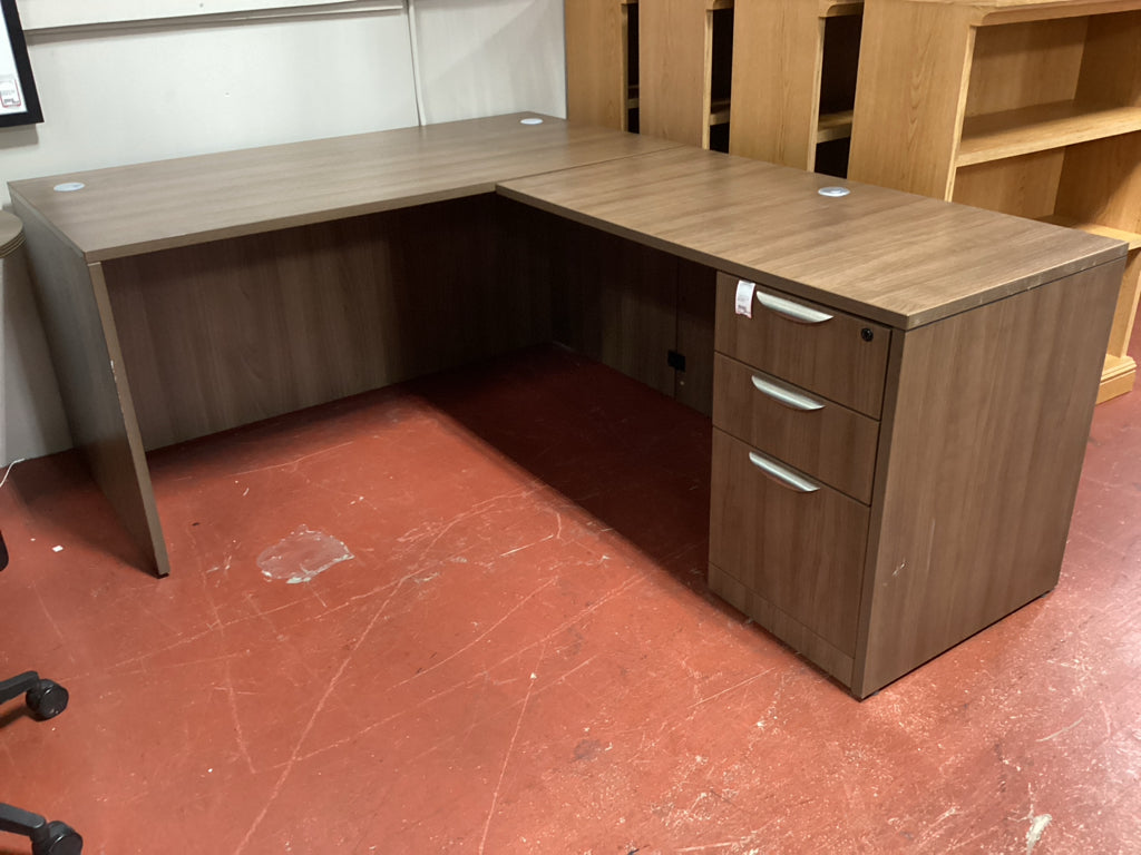 L-Shaped Laminate Office Desk & side return 60x76