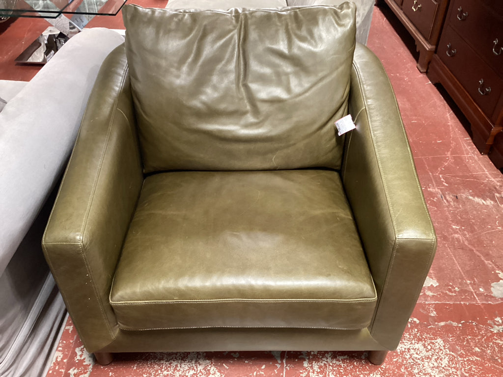 Havenly Oslo Green Leather Custom Petite Chair  38x29x37   CN6W3EJ9