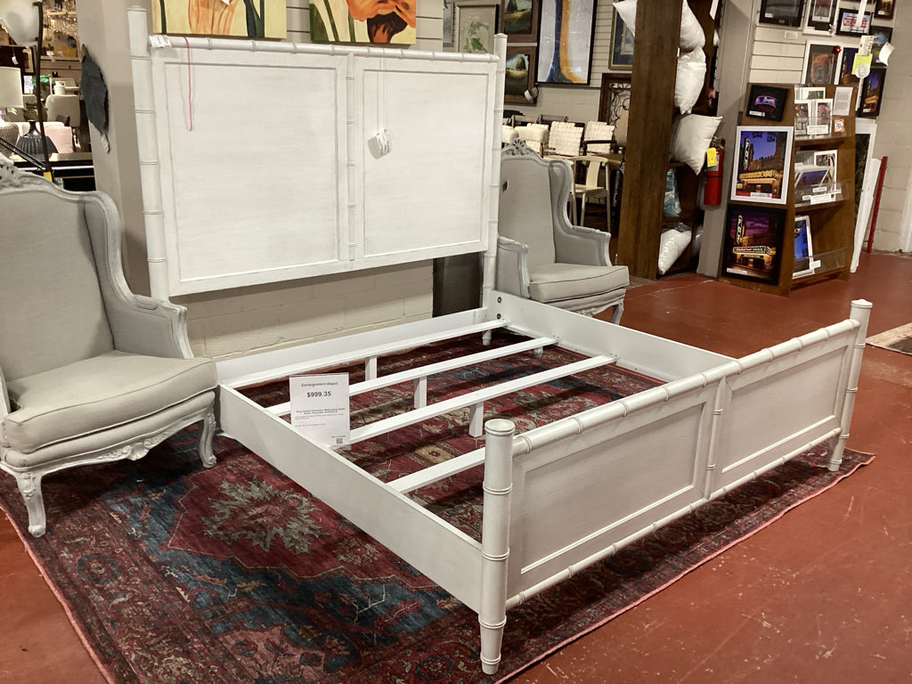 King Hooker Charleston White Heron Solid Wood  Panel Bed  9UV4HCLN