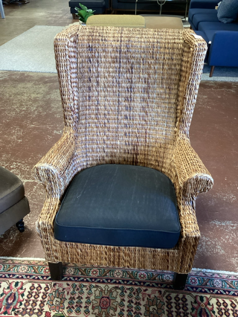 Pottery Barn Sea Grass High Back Chair w/ Blk Cushion 27x21x42