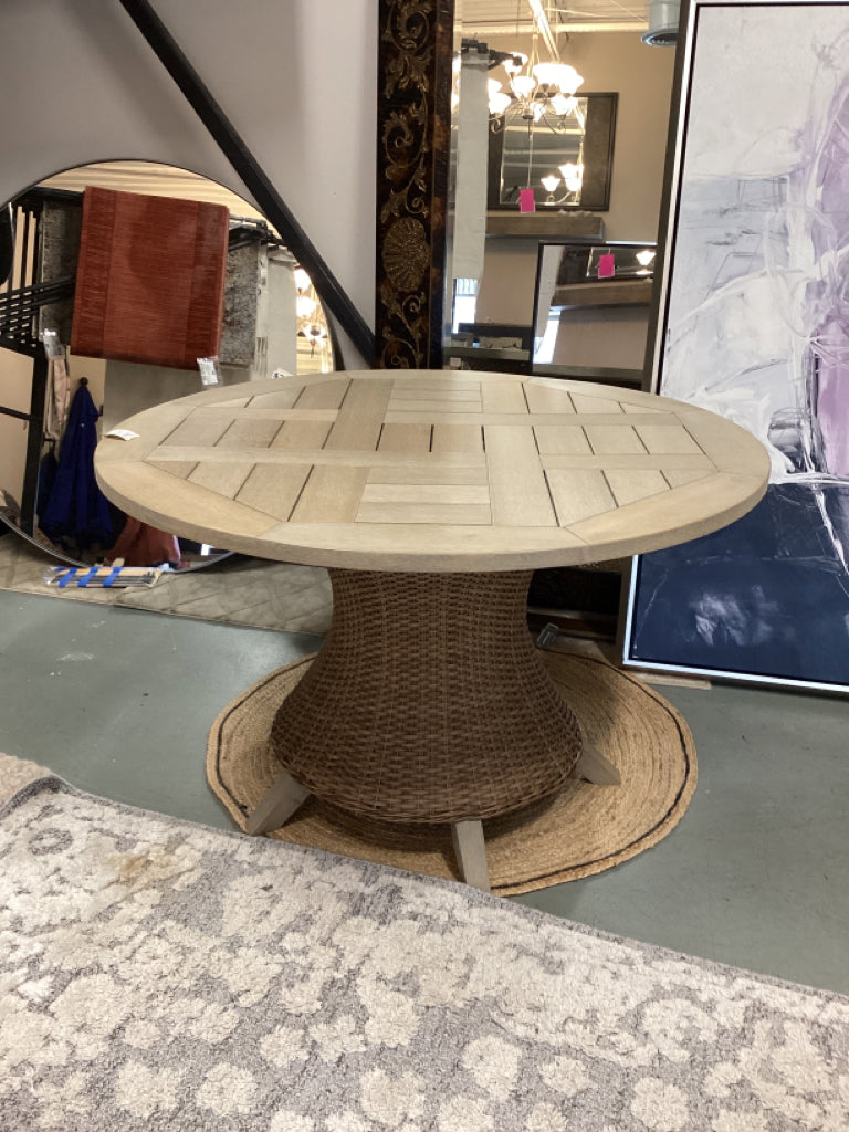 Watermark Living Wicker Round Dining Table 48