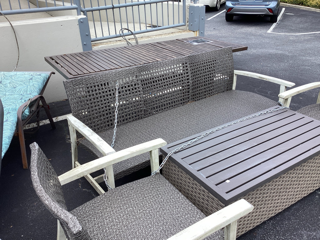 Outdoor Wicker Sofa 75x28