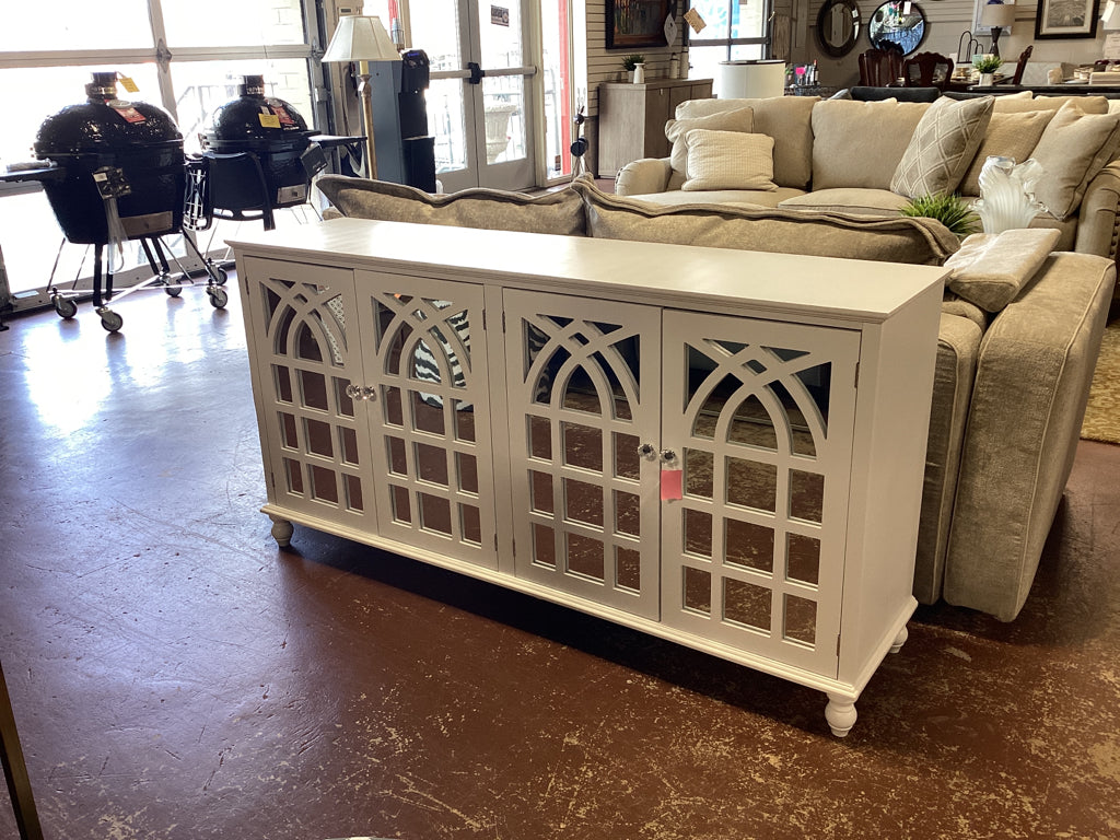 Cabinet / white 4 door mirrored sideboard 63 x 16 x 32 high