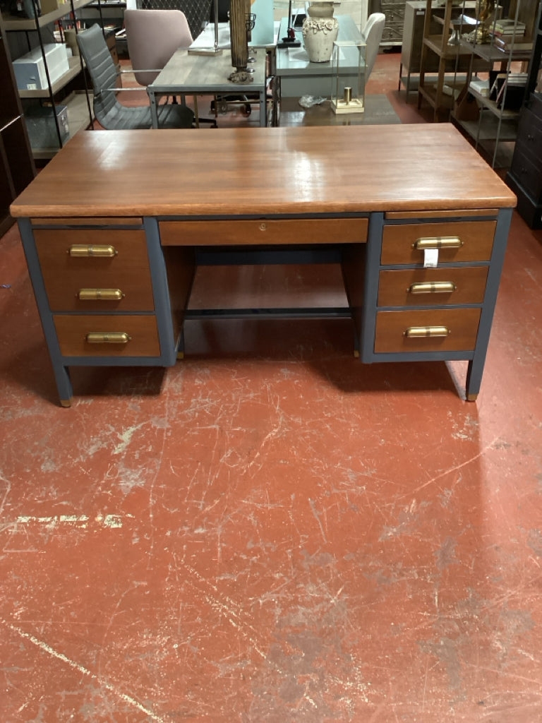 Walnut Mid century Desk / 6 drwr, pullout shelves 60 x 34 x 30.5" high