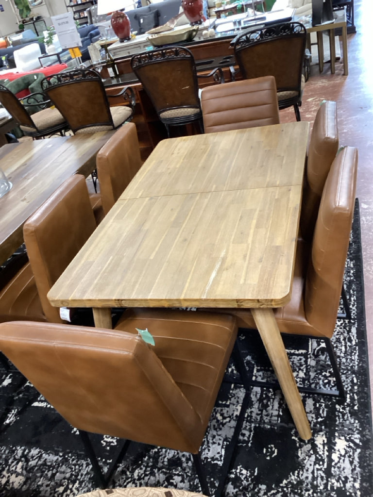 Seb Extendable Dining Table 78.7" W x 35.4" D x 29.5  "As Found"   AXX975MD