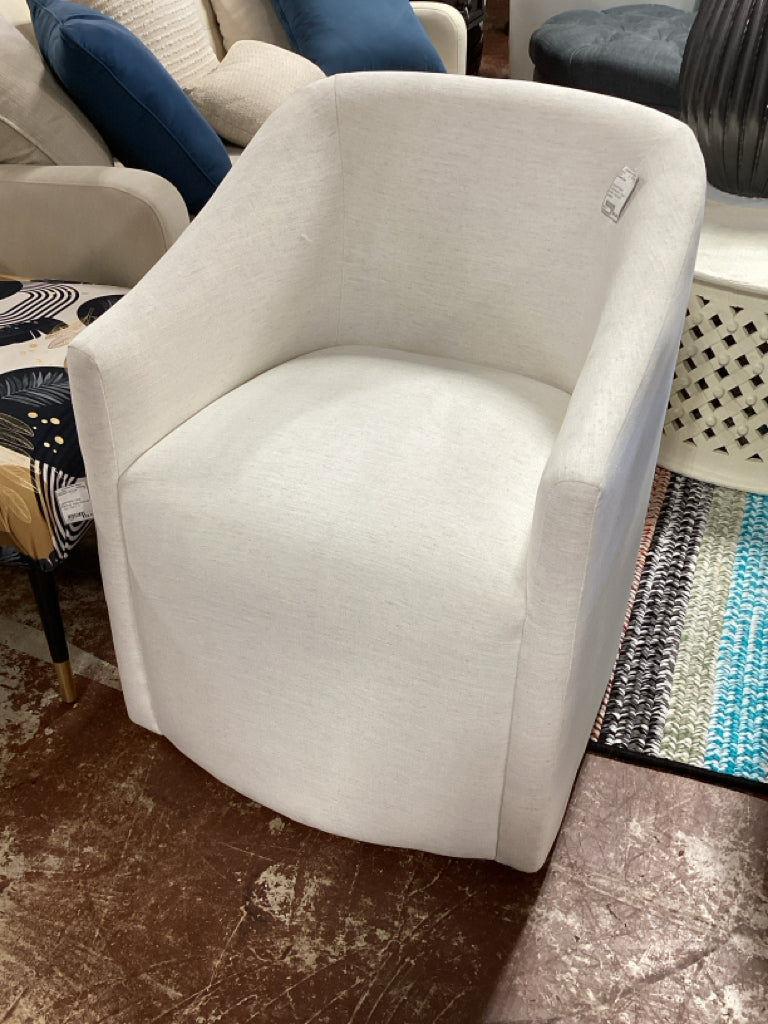 Grandin Road Southerland  Chair / cream  linen with casters