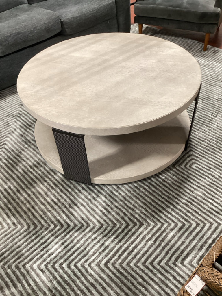 Universal Modern Wilder Round Coffee Table in Quartz 44x18