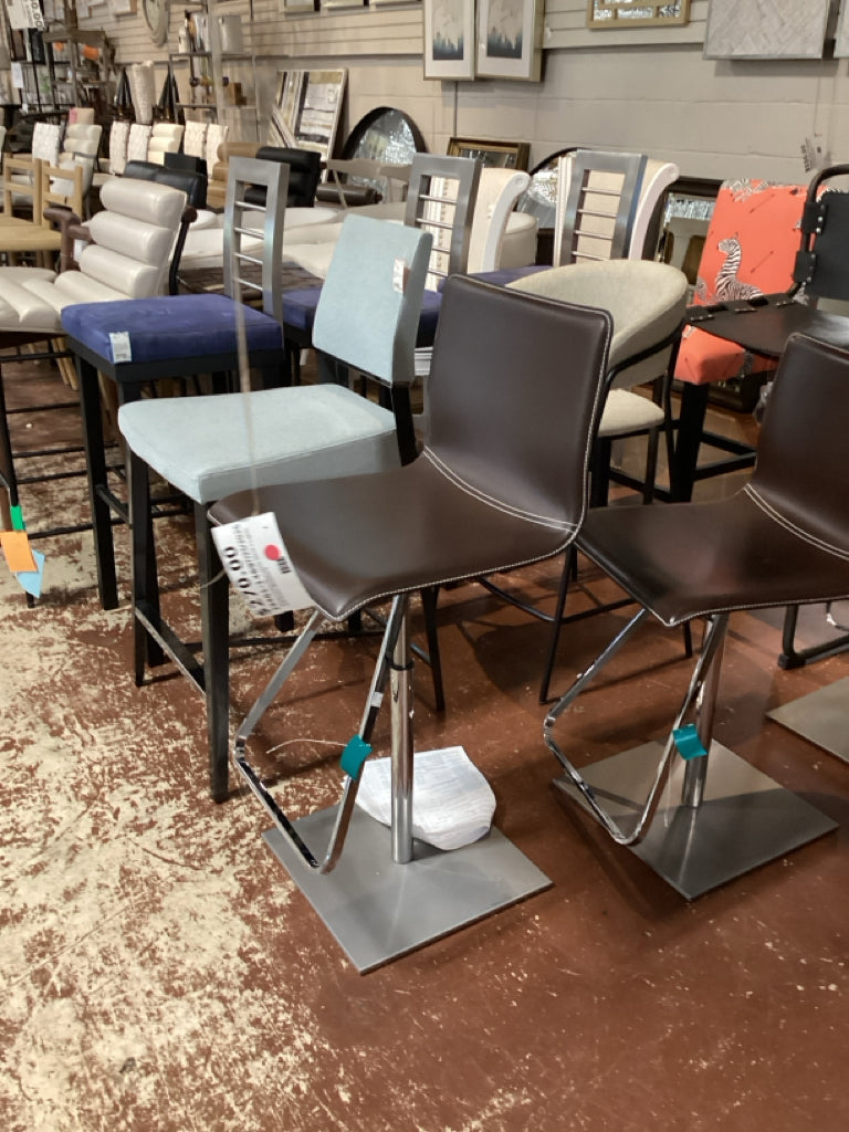 Cattelan Italia  Hydraulic Swivel Bar Stool Grey with Nickle  18x25x43