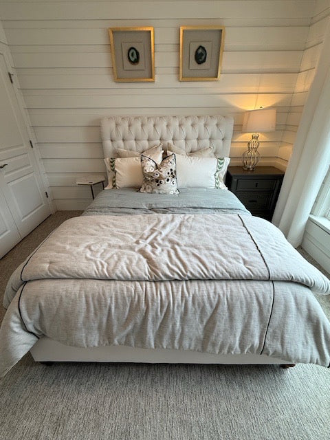 Eastern Accent Queen Comforter and 3 Pillows Ivory; grey/blue dogwood print