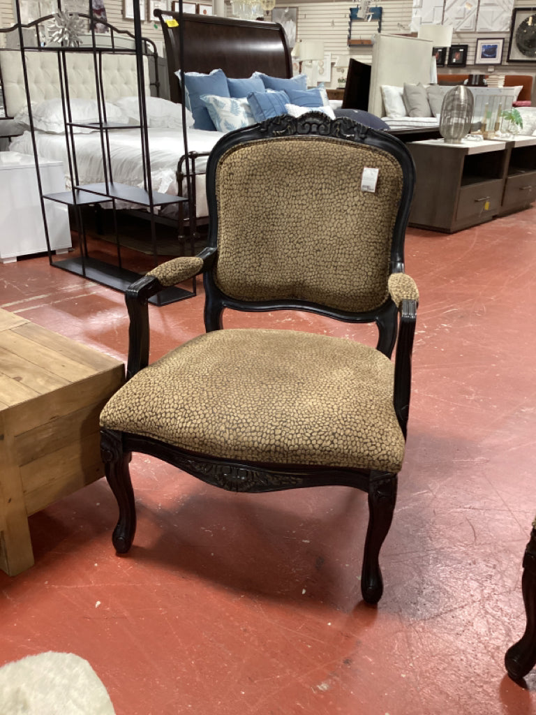 Chair/ leopard print wood frame arm chair