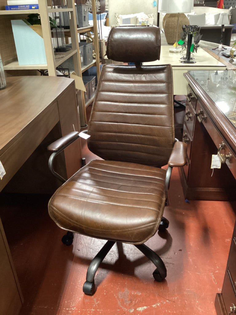 Havenly Office Chair / dark brown leather  45 x 25 x26 2JHKGu2J