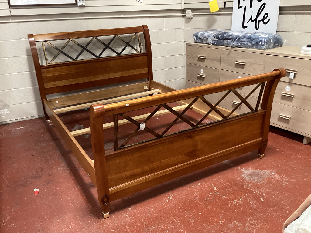 Vintage Harden Queen Bed HB/FB/Riils/Slats