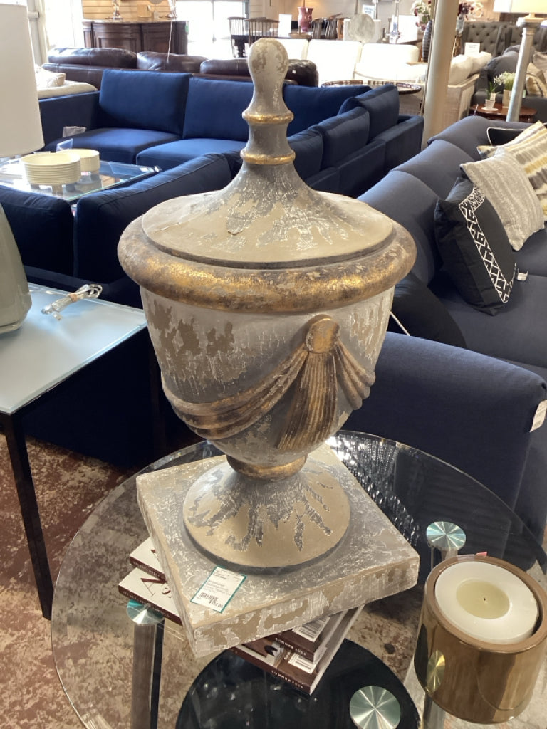 Distressed  Decorative French Country Tabletop Urn  11x11x24h