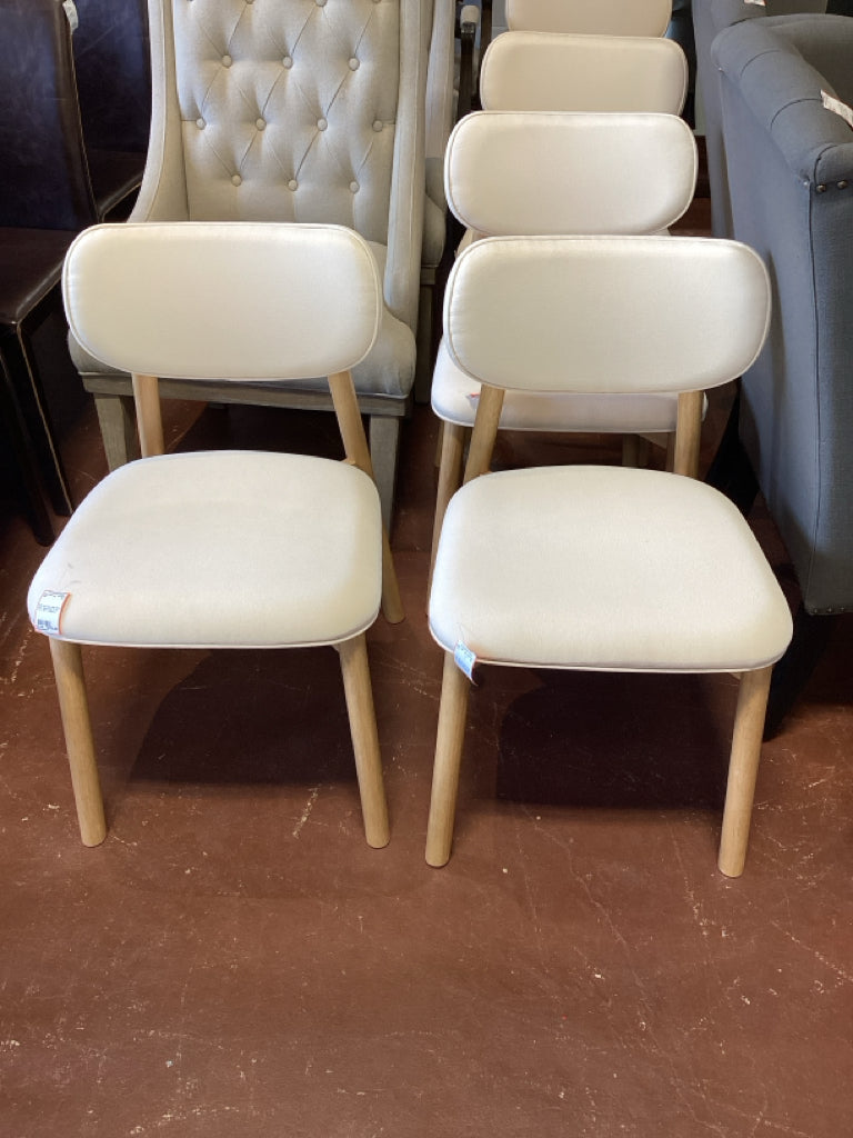 PAIR Hoft Home  Maia Dining Chair - Beige & Oak  19" W x 17" D x 19" H   8GE3YPK
