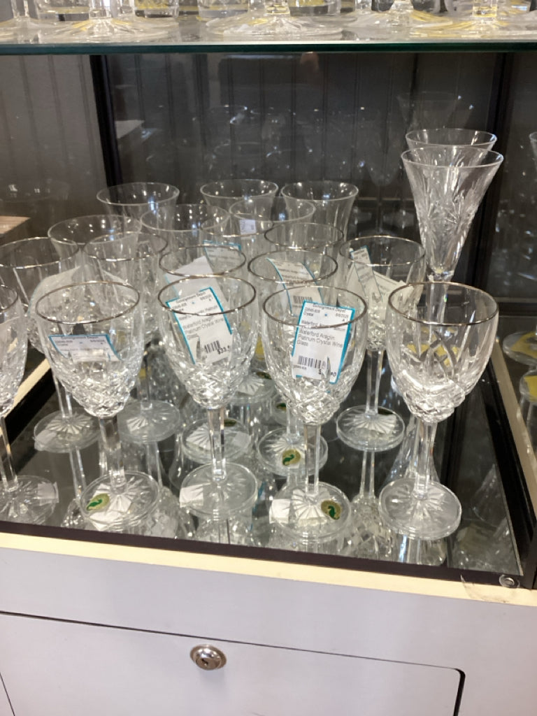 Waterford Araglin Platinum Crystal Wine Glass