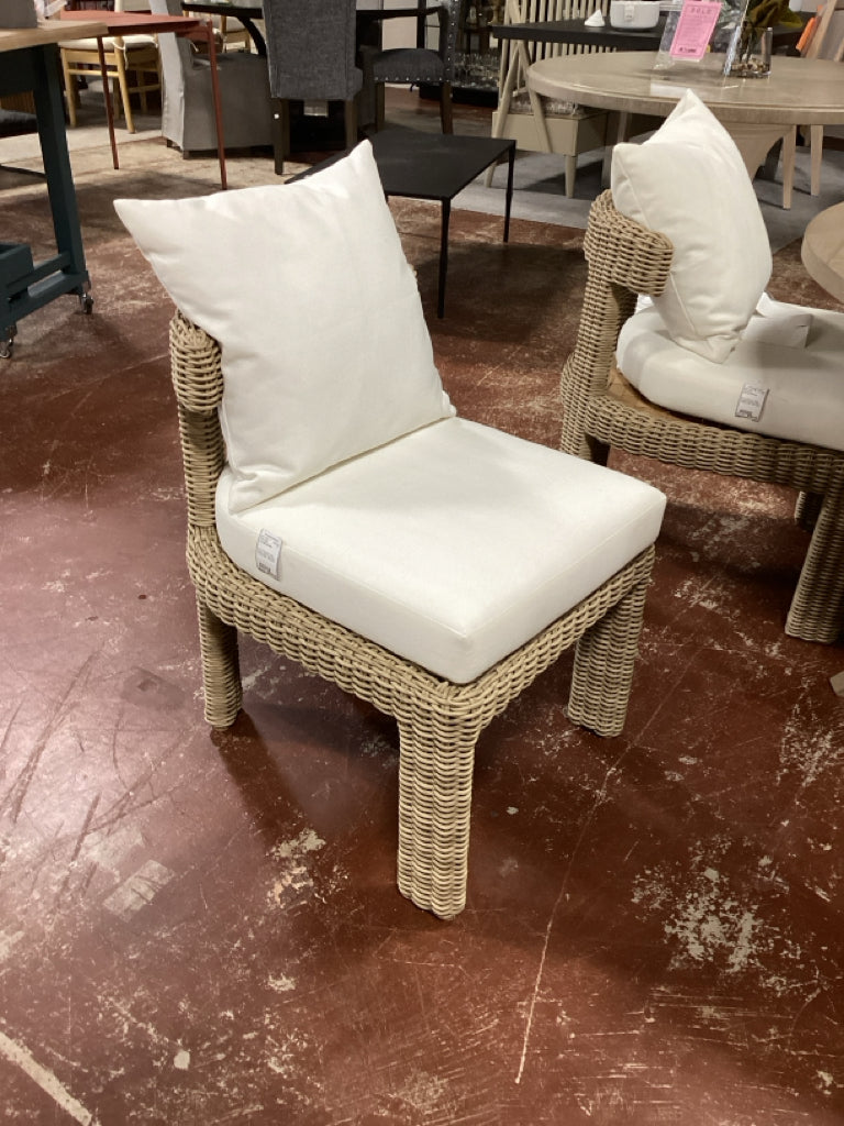 LuLu and Georgia  Hadler Outdoor Dining  Chair EACH  19.75x23.75x27   7CJAX9RY