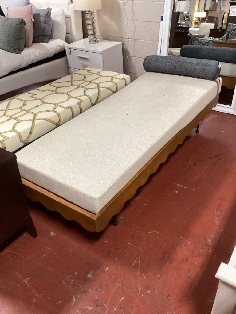 Rise Daybed by Sarah Sherman uphostered cushion w/pillow 75x30 5PBWLMNV