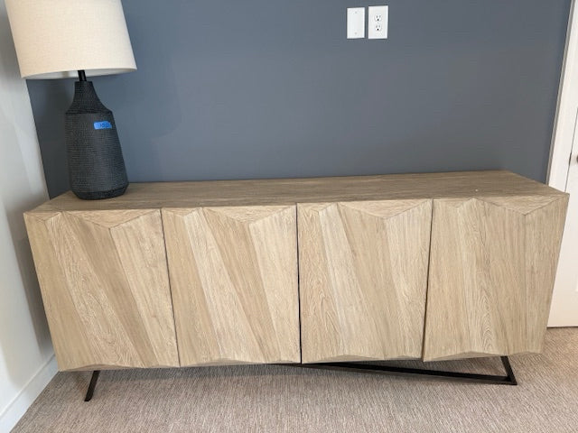 Mandalay Ziggy Sideboard, Light Wood, Blk Feet 79x20x35 AS FOUND