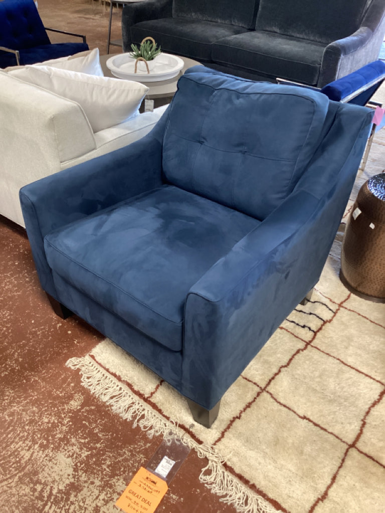 Accent chair / blue microsuede