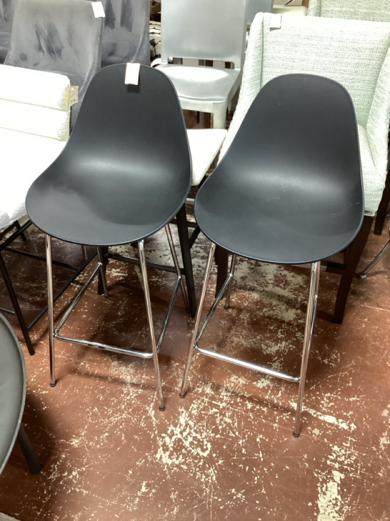 PAIR Bar Stools / TA molded fiberglass eames style counter height stoolsl