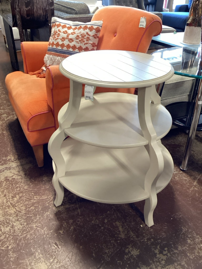 Round Cottage 3 Tier Side Table26x28