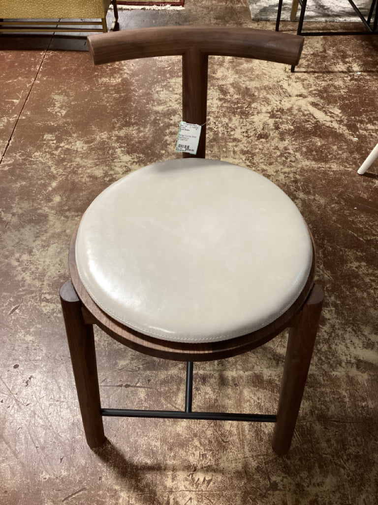 Range Counter Stool Pearl/Walnut 4733BPCM