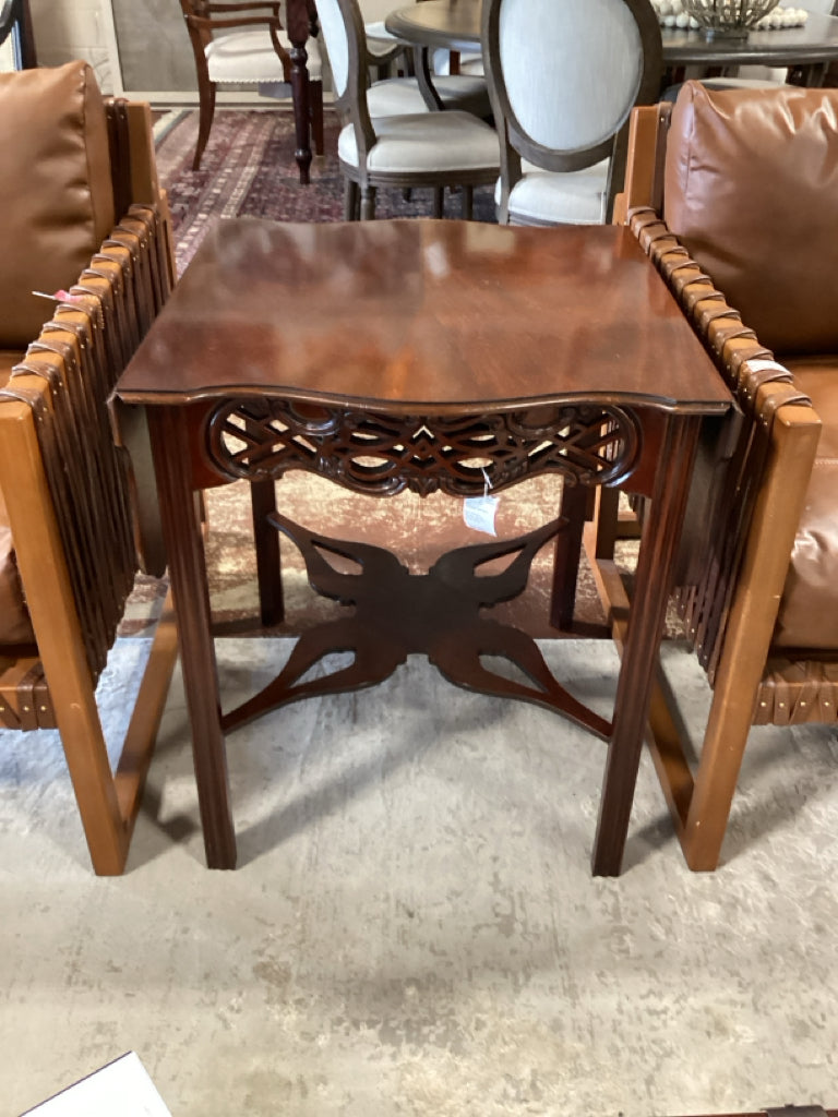 Baker Pembroke Mahogany drop leaf Table Charleston Coll/ 24 x 25 x 28 high