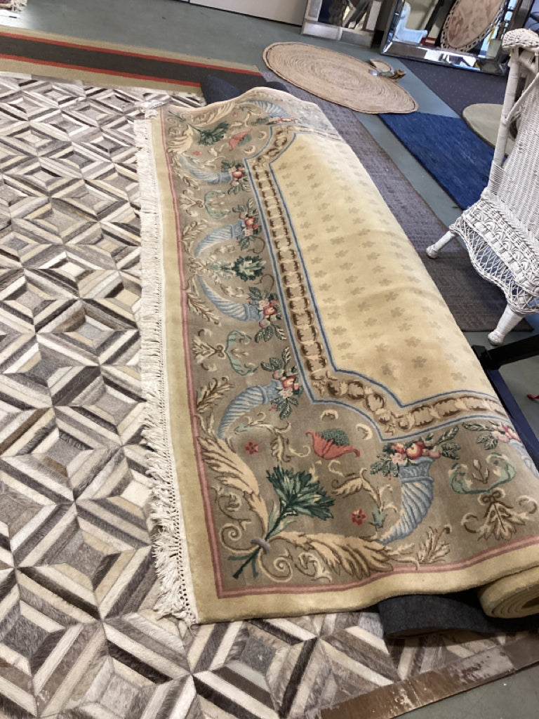 Rug Vintage Indian Rug Cornucopia Cream wool 9x12