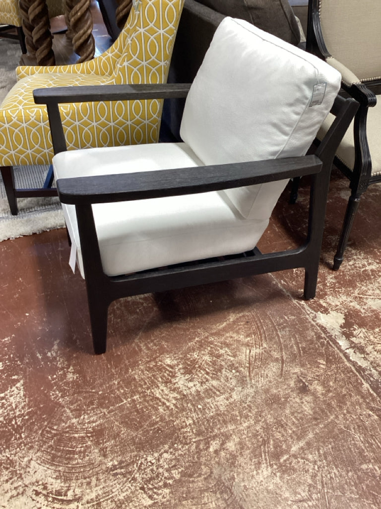 Pottery Barn Cody mid ceentury style arm chair / black & cream 30.5 x 33 x 31