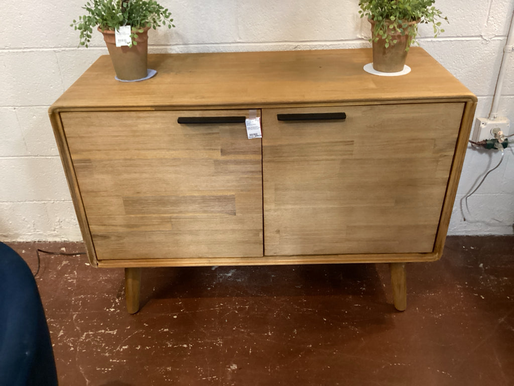 Castlery Seb Mid-Century SideBoard CVB5NNF5  42.9W x 17.7 x 30.7 H