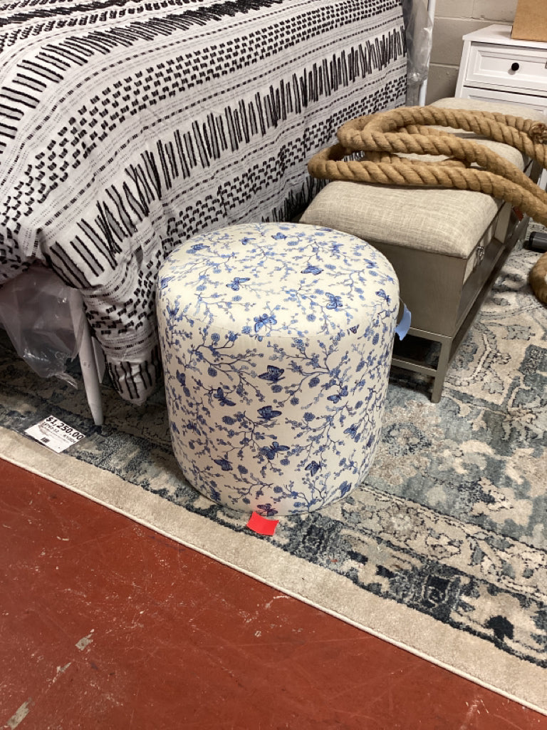 Havenly Drum Ottoman | Delft Mariposa 18" R  2KVPY2PC