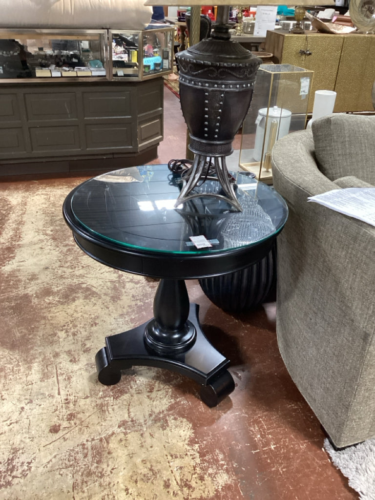 Black round pedestal table with glass top / 25.5" round 36.5" tall