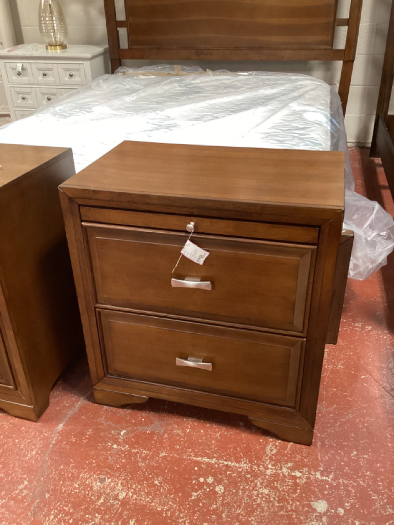 Nightstand / mahogany 2 drawer/ pull out shelf 26 x 15  x 28 high