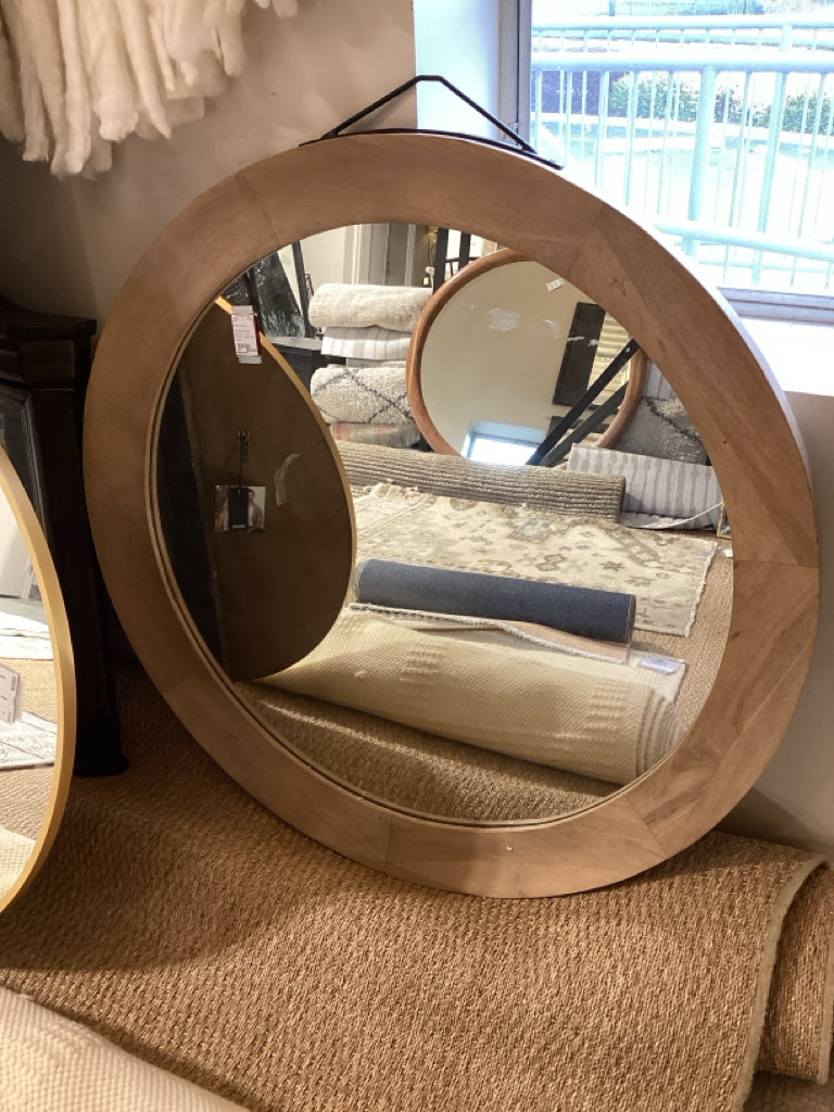Mercana Natural wood 44" round Mirrorwith black iron hanger